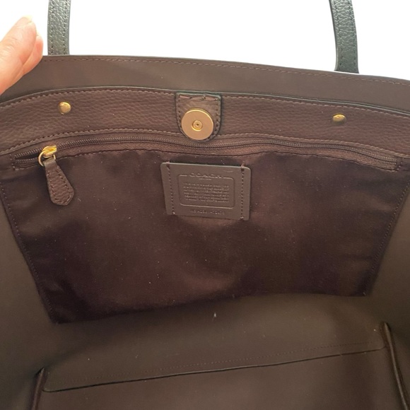 Coach Town Tote - Picture 9 of 11